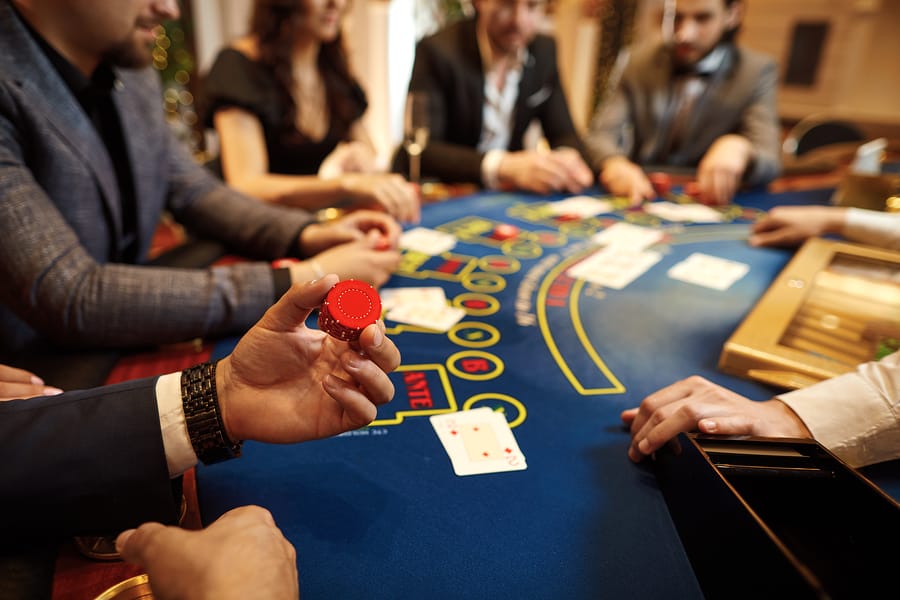 rules of playing poker at a casino